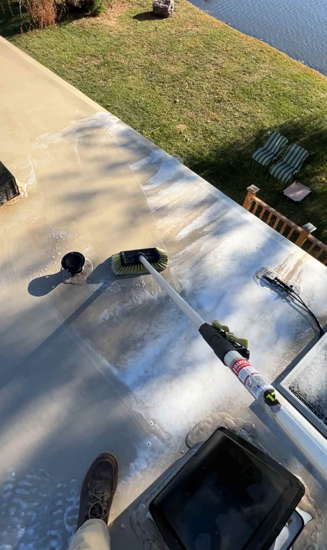 Roof Cleaning Service